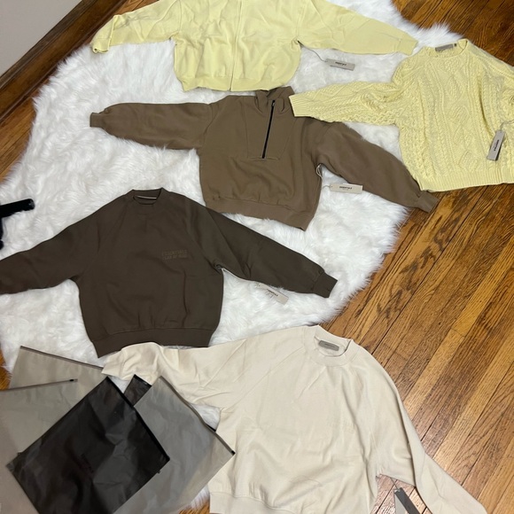 FEAR OF GOD ESSENTIAL - Picture 5 of 5